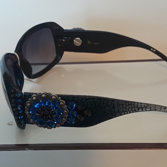 WOMEN\'S HIGH QUALITY CRYSTAL DESIGN SUNGLASSES main image 8